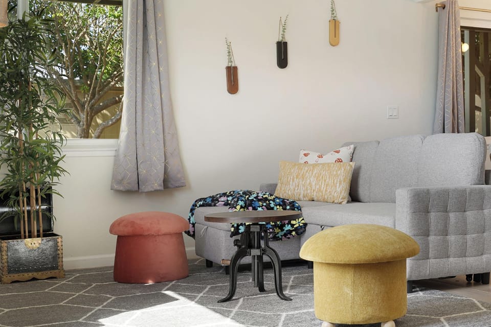 Cozy 2BR Mountain View Private Deck Hotel in Pacifica