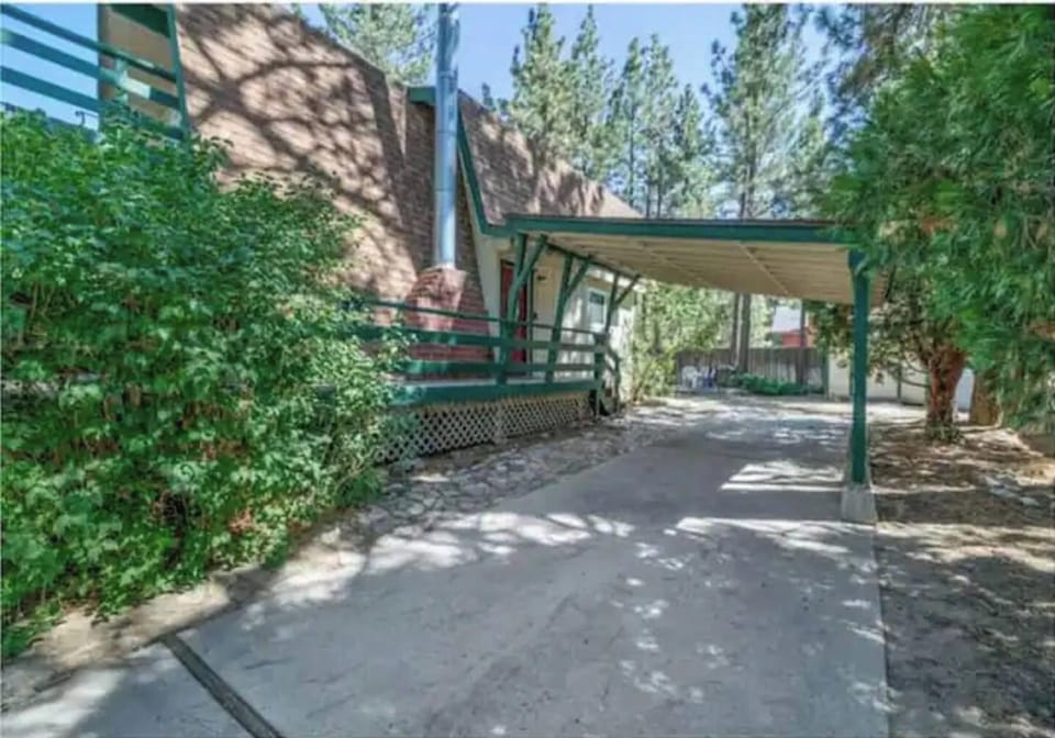 The Bears Lair Perfect for family Hotel in Southern California