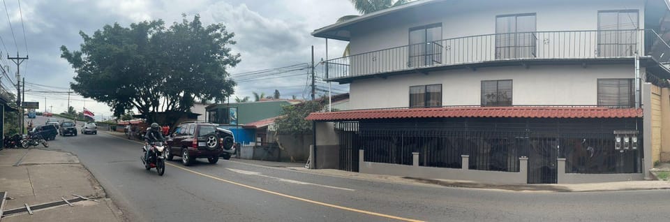 Airport SJO5 min -Marianas Apartments Hotel in Alajuela
