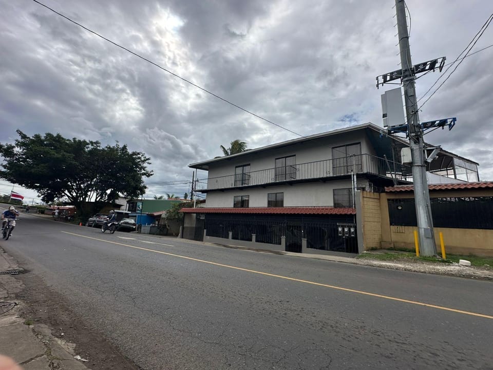 Airport SJO5 min -Marianas Apartments Hotel in Alajuela