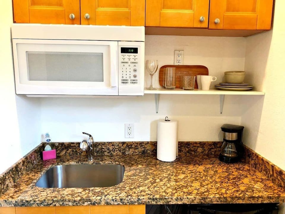 Studio in Las Olas Near FL Beach Hotel in Fort Lauderdale