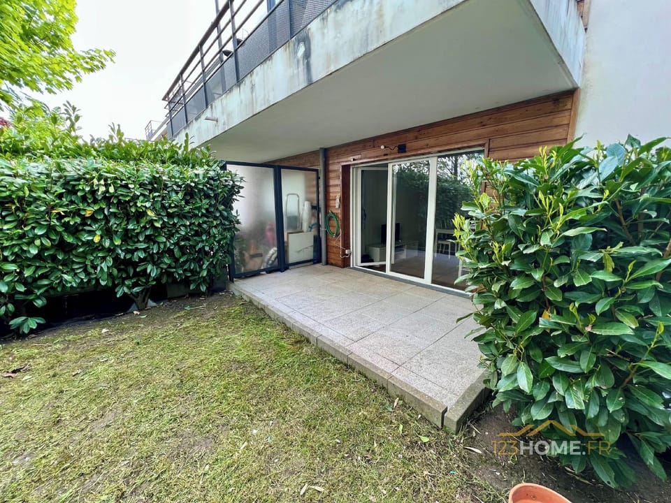 123home- Garden & spa Hotel in Bailly-Romainvilliers