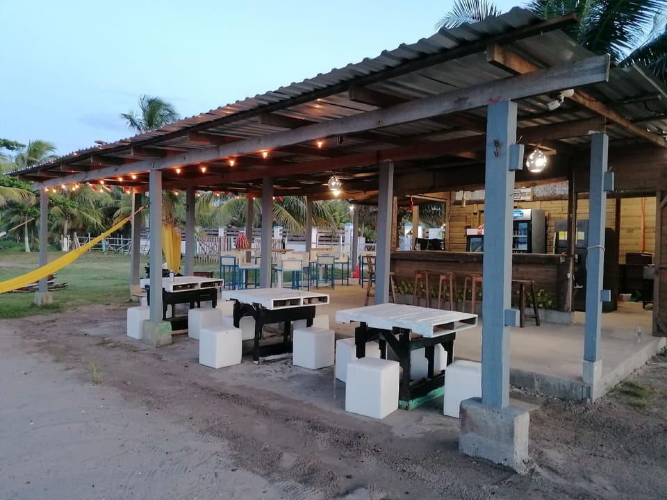 Hostal Rudy's Beach Hotel in Cortés Department