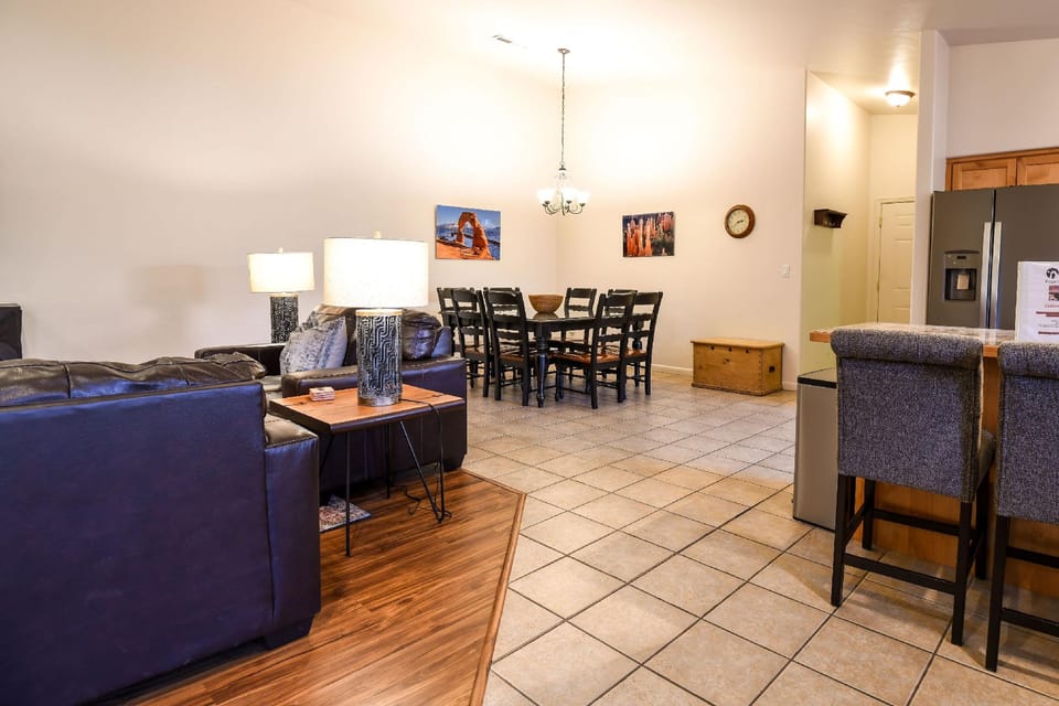 Cottonwoods 477 Hotel in Moab