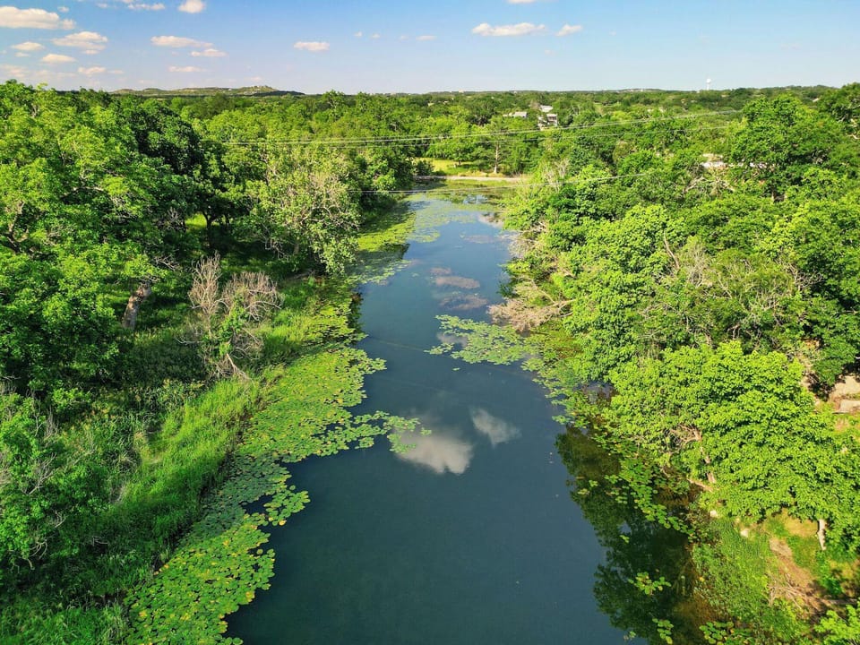 Creekside Haven with Pool and Firepit Hotel in Texas