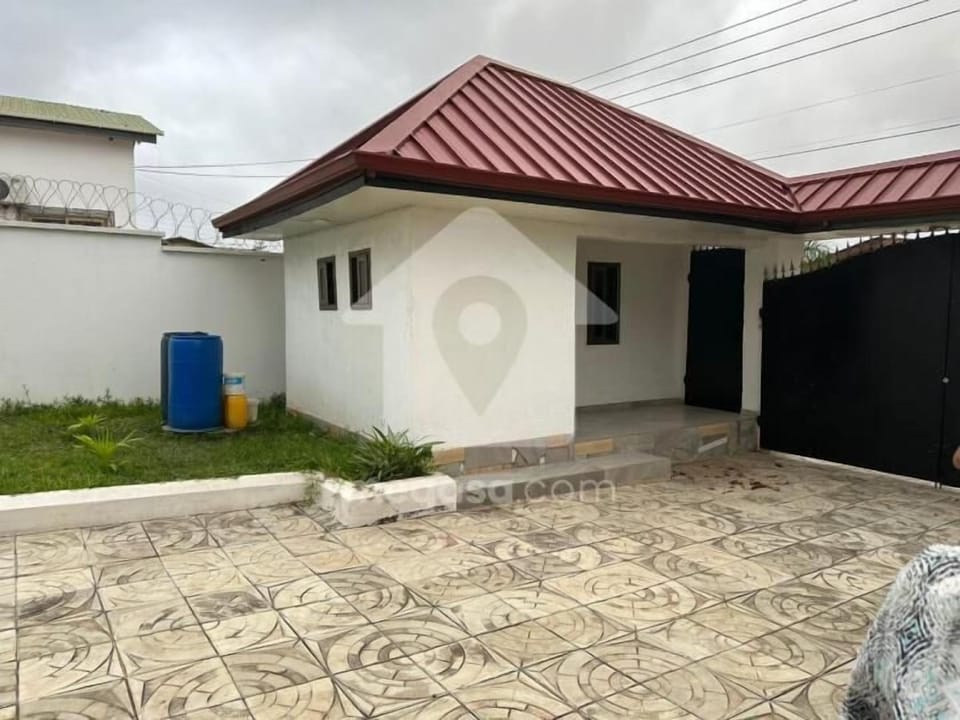 My petite bed and breakfast Hotel in Kumasi