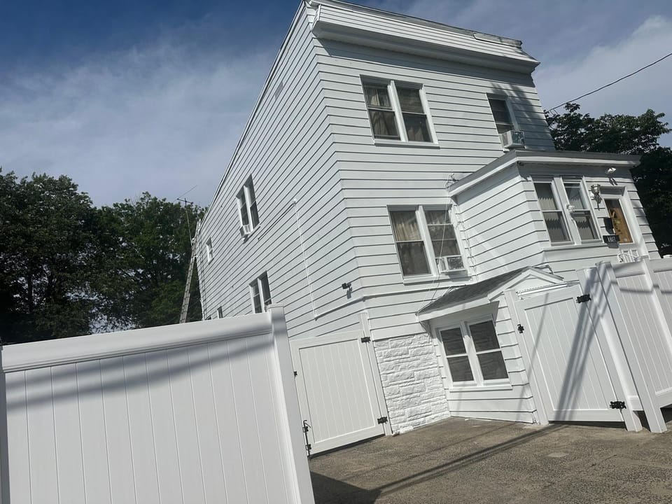 Divine Villa & Resorts Guest House Hotel in Irvington