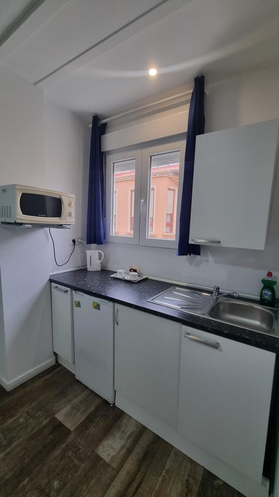 hostal olozaga Hostel in Alicante
