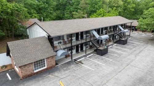 Glory Dayz Hotel in Eureka Springs