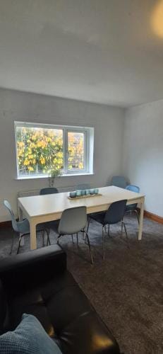 Private Room in Eglantine Avenue in Central Belfast Hotel in Belfast