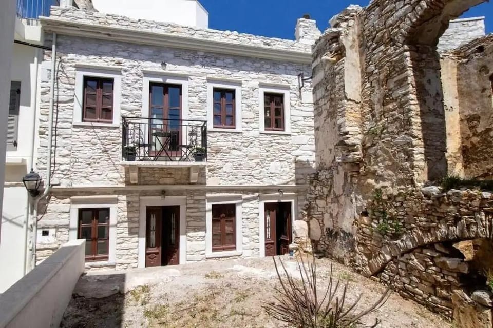 Platsa's House Hotel in Decentralized Administration of the Aegean