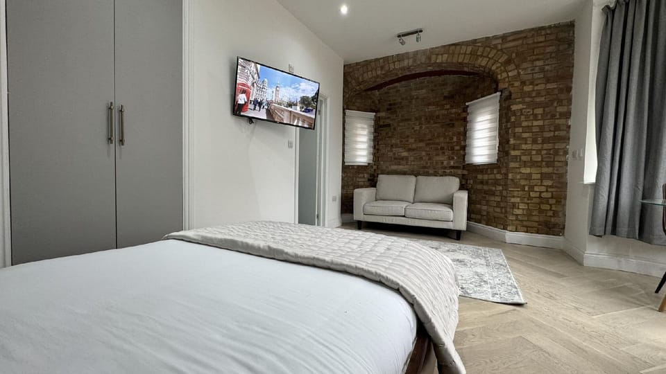 Luxury Studios Near Central London Hotel in Harrow