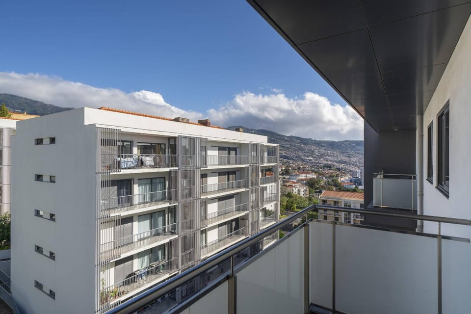 Comfortable and Near Funchal - Barreiros IV Hotel in Funchal