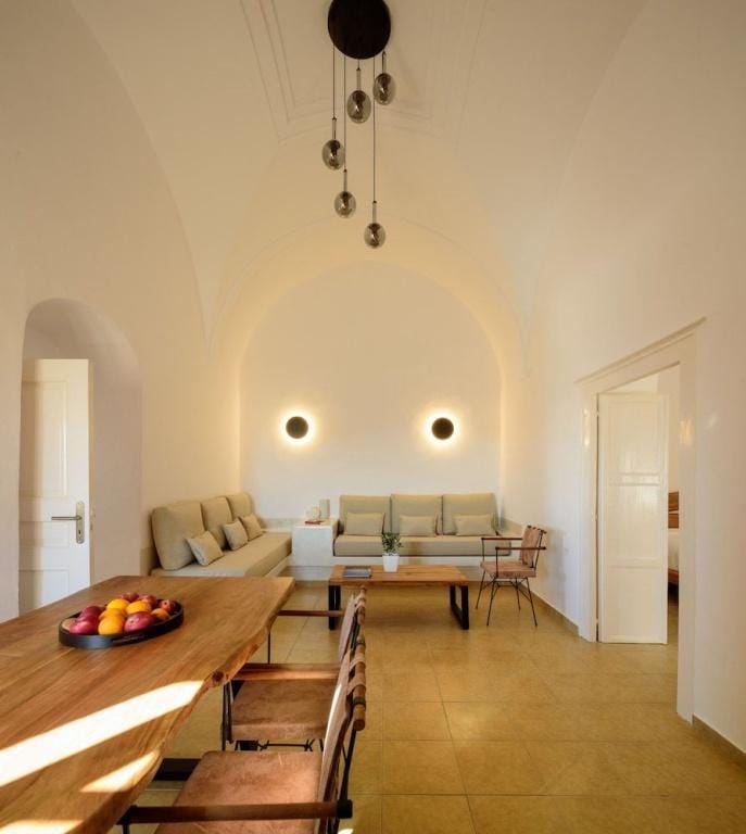 Diva Santorini Luxury Villa Hotel in Santorini