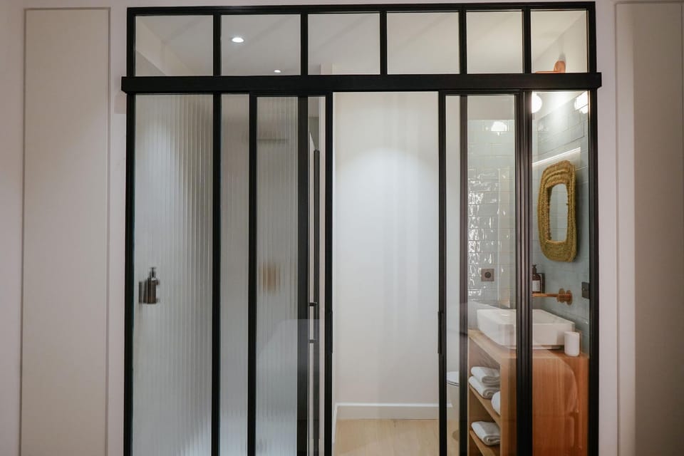 Hotel Lola Hotel in Bordeaux