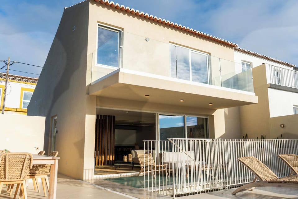 Silveira Bay Lounge Retreat Hotel in Azores District