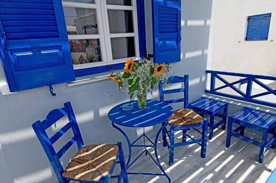 Lunar Santorini Hotel Hotel in Perissa