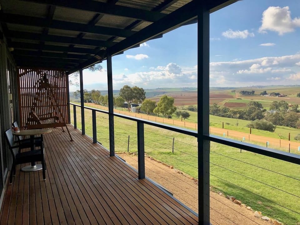 Barossa Pavilions Hotel in Lyndoch