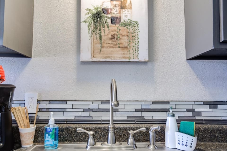 La Palma Guesthouse - Near Texas Tech Hotel in Lubbock