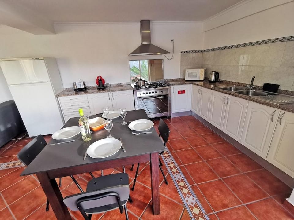 Apartments with Pool in Funchal Hotel in Funchal
