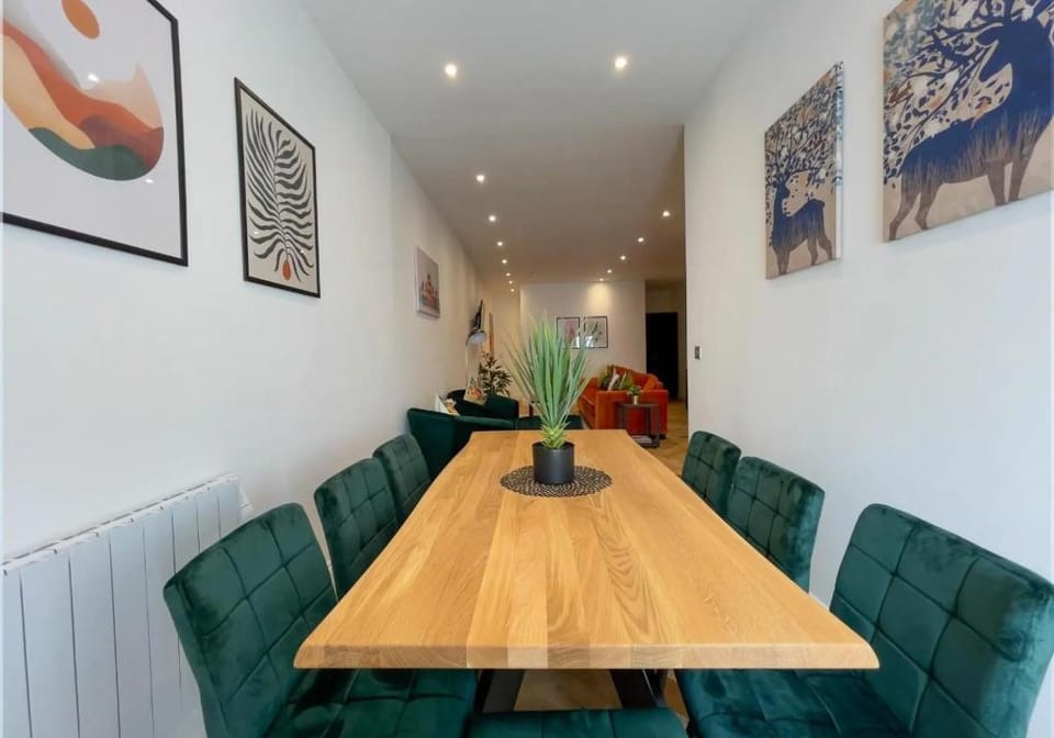 A Stones Throw By My Getaways Hotel in Hove