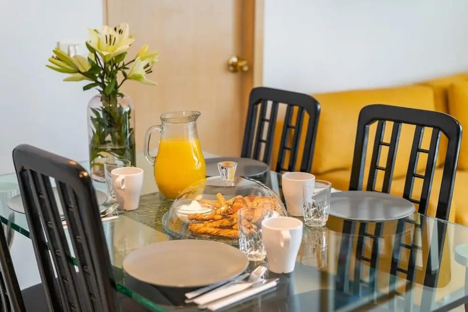 Beachfront with Balcony and Pool Access Hotel in Tel Aviv-Yafo