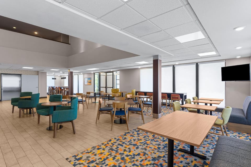 Hampton Inn & Suites Mountain View Hotel in Los Altos