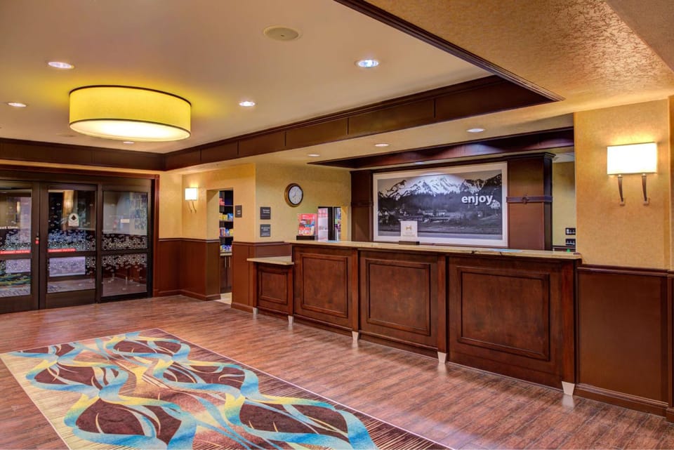Hampton Inn & Suites Ontario Hotel in Ontario