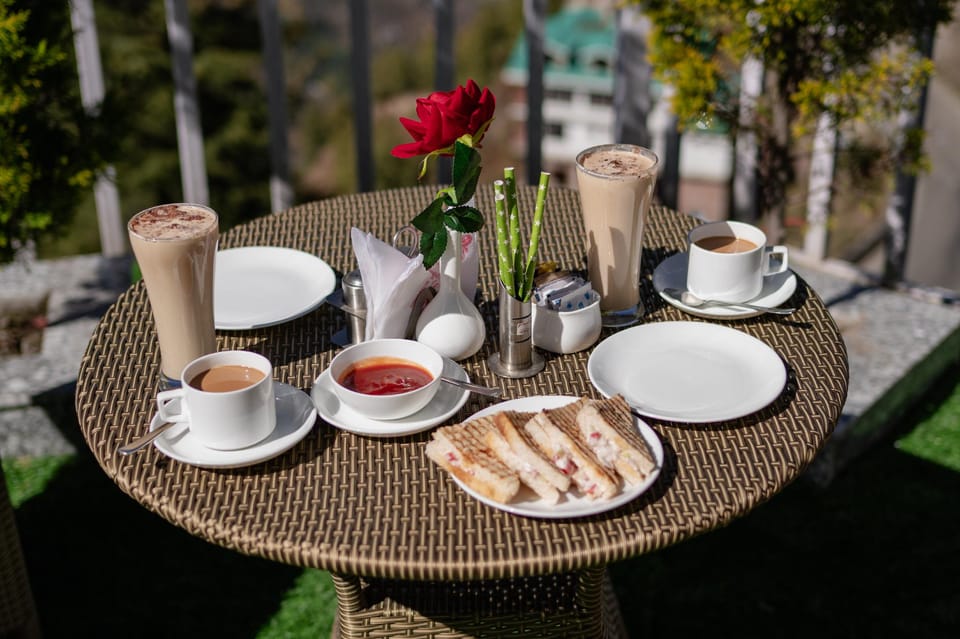 Elbrus Resort & Spa  Resort in Himachal Pradesh