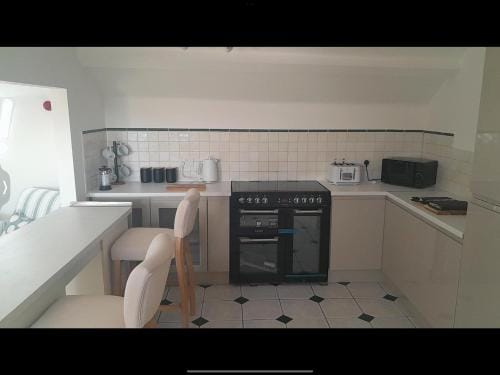 Black lion Apartment Hotel in Bridlington