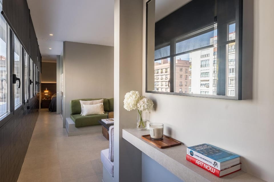 Edmond Vibes Almagro Suites Apartment hotel in Madrid