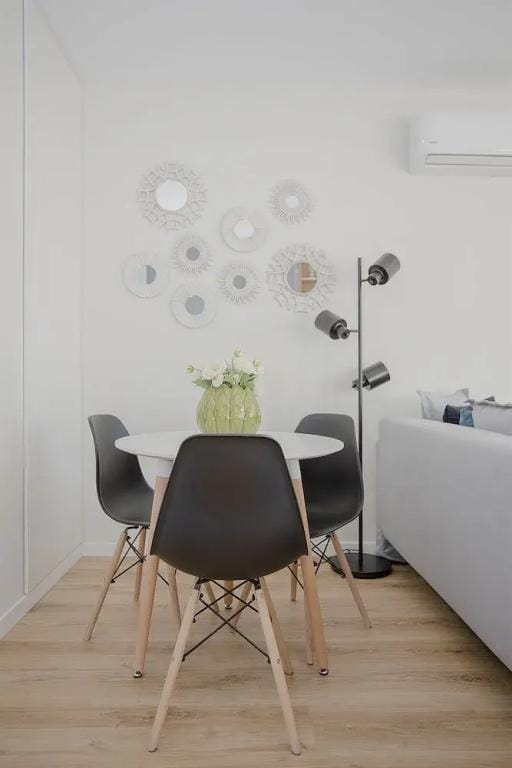 Liiiving | Bright Light Studio Hotel in Porto