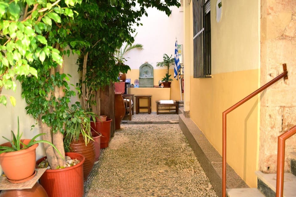 Stoa Rooms Chania Old Port Hotel in Chania