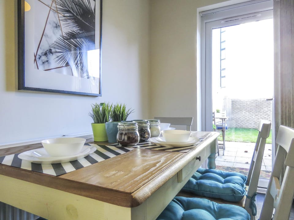 Tudors eSuites Birmingham Townhouse Private Garden Free Parking Hotel in Birmingham