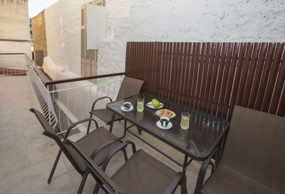 Spacious & Convenient Place near Acropolis Museum by GHH Hotel in Athens