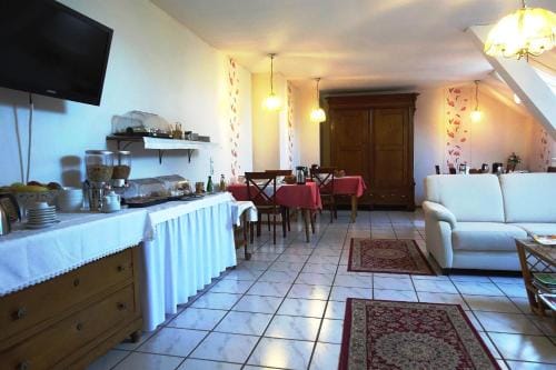 Weingut Pension Heinz Dostert Hotel in Trier-Saarburg