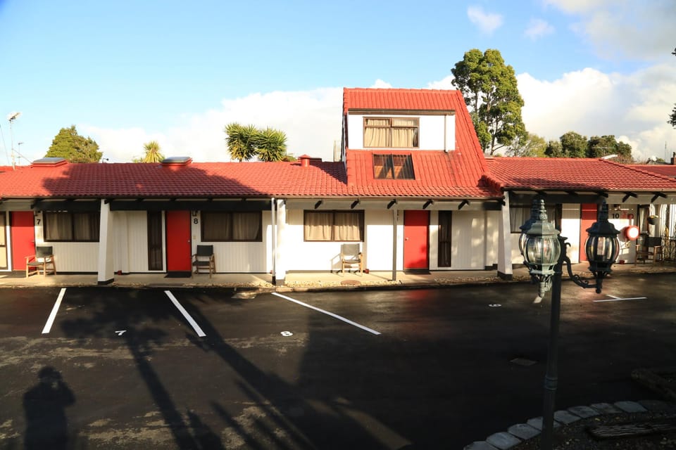 Papakura Motor Lodge and Motel Lodge in Waikato