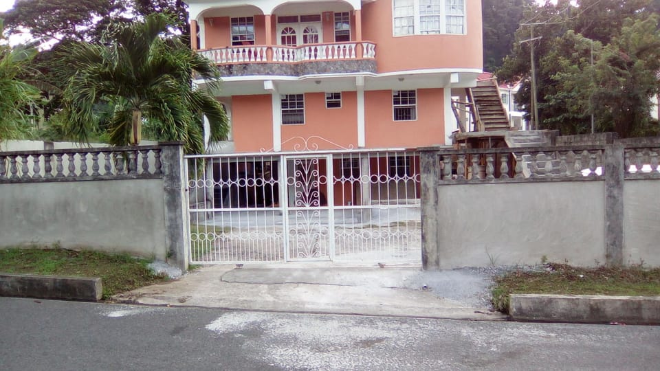 Home Style Apartments Hotel in Dominica