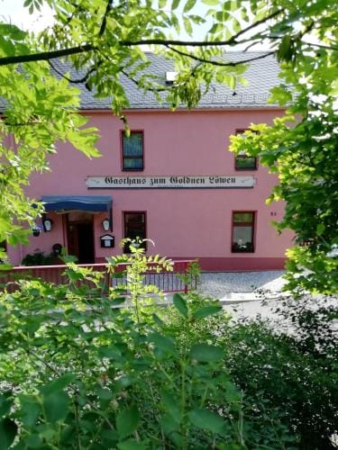 Gasthaus Goldner Lowe Inn in Thuringia, Germany