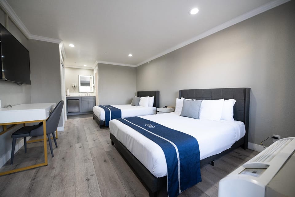 Omeo Suites Alhambra Hotel in Alhambra