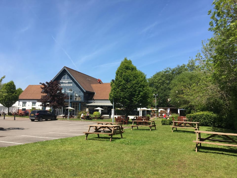 Waterside by Greene King Inns Hotel in Warrington
