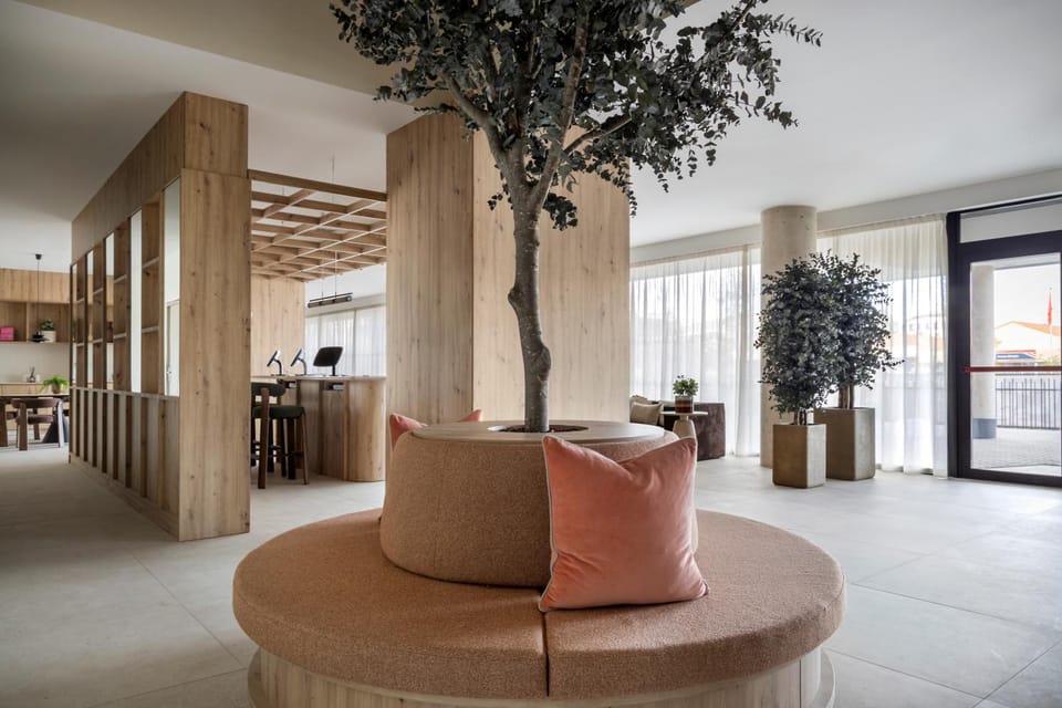 Calido Las Tablas Apartment hotel in Madrid