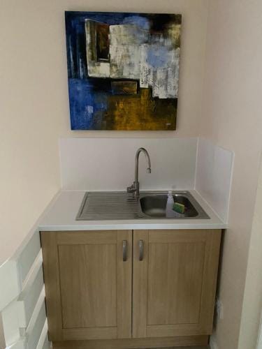 Quiet, spacious double bedroom! Hotel in Huntingdonshire District