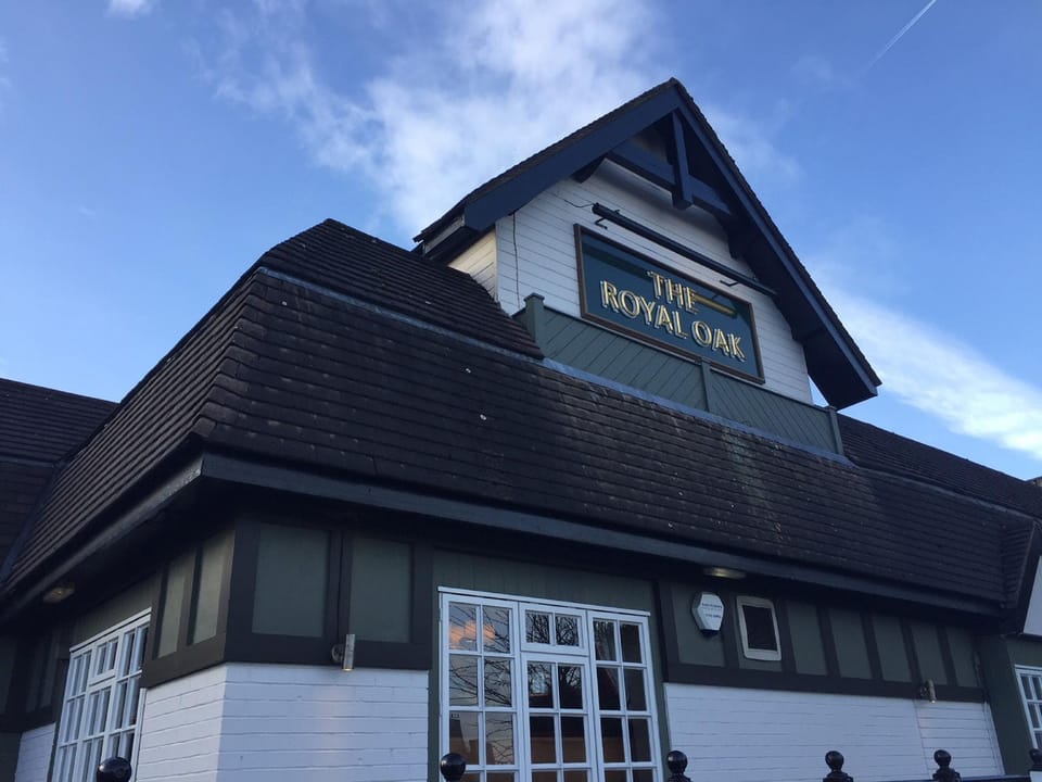 Royal Oak by Greene King inns Hotel in Liverpool