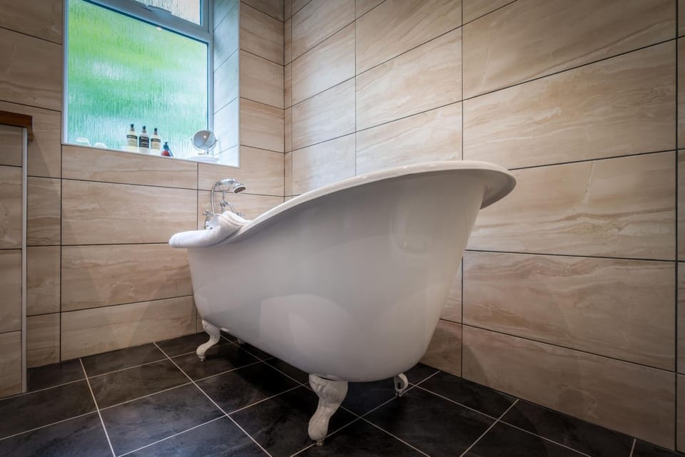 Edinbane Lodge Hotel in Scotland