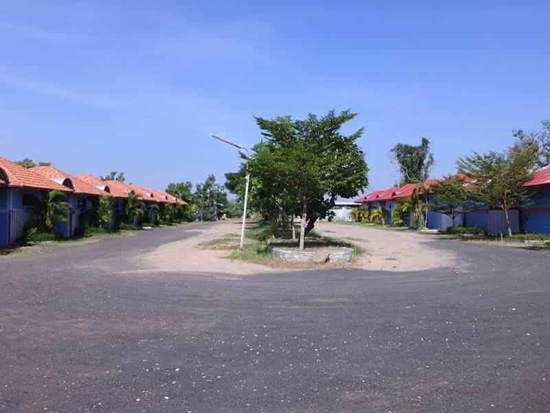 Pathumphon Resort Hotel in Laos