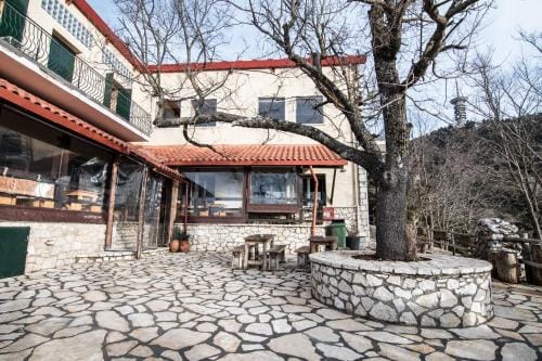 Katafugio Mpafi Lodge in East Attica Regional Unit, Greece
