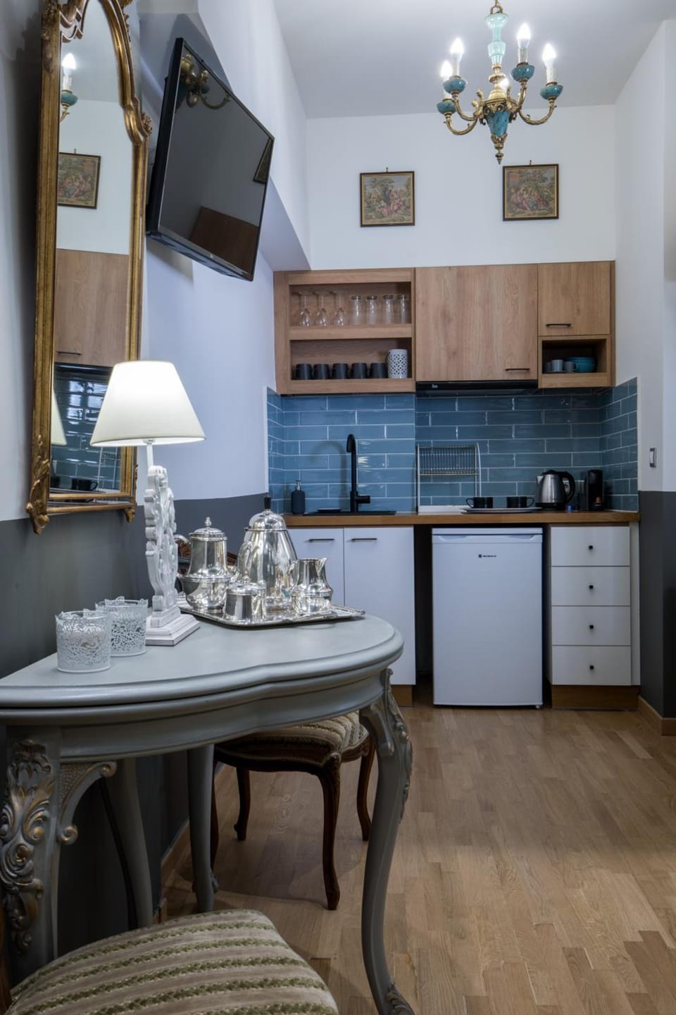 Rastoni Athens Suites near Acropolis at Tsatsou street Hotel in Plaka