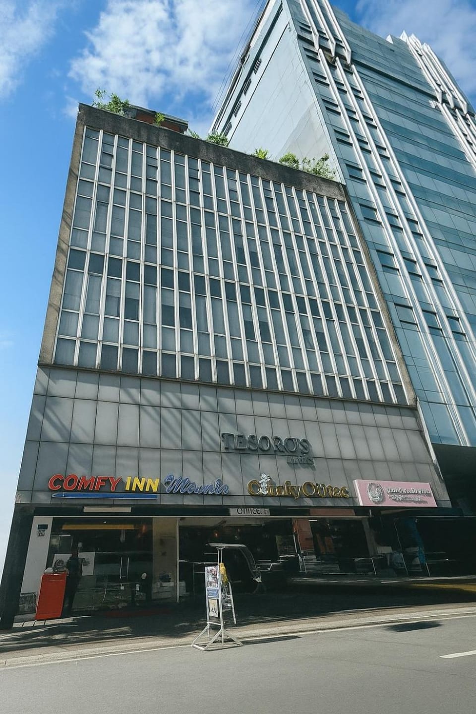Comfy Inn Mabini Manila Hotel in Manila City