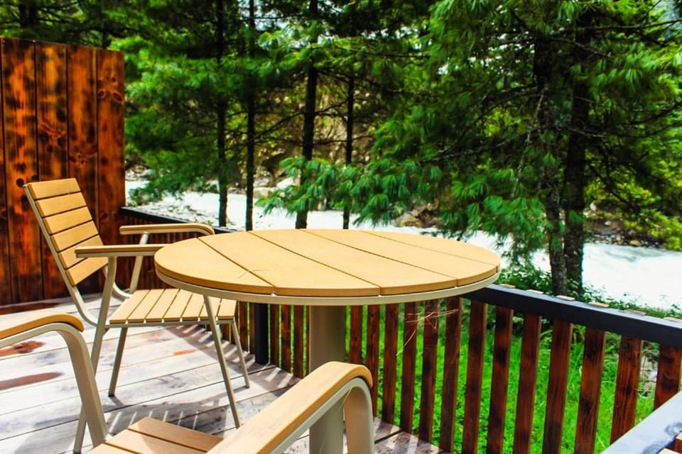 The Himalayan Phakding Hotel in Nepal